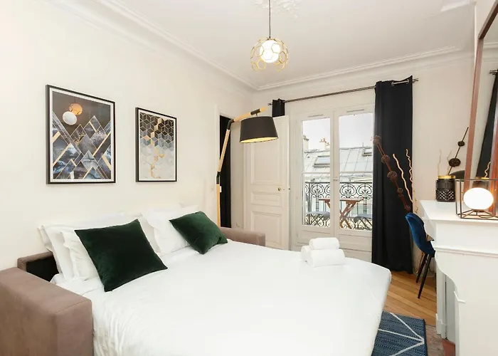 Notre-Dame - 1Br With Balcony - Cityapartmentstay Apartment